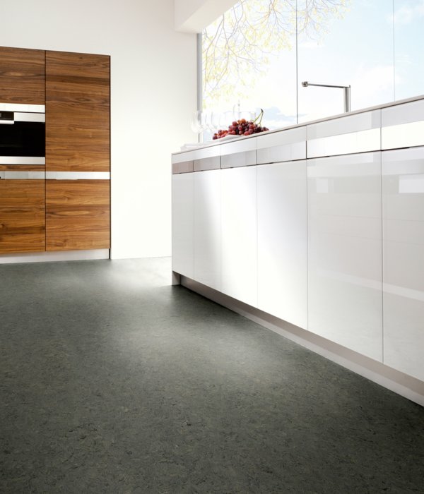 linoleum granit lakovaný